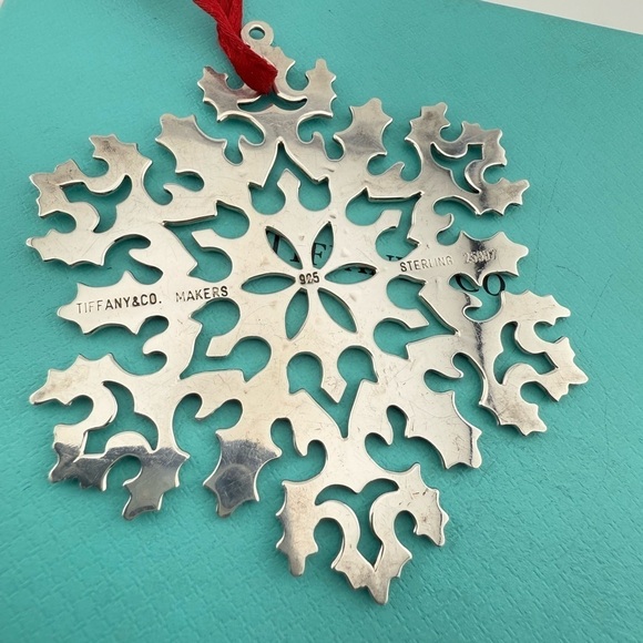 Vintage Tiffany & Co. Makers Snowflake Ornament in Sterling Silver - Picture 5 of 5